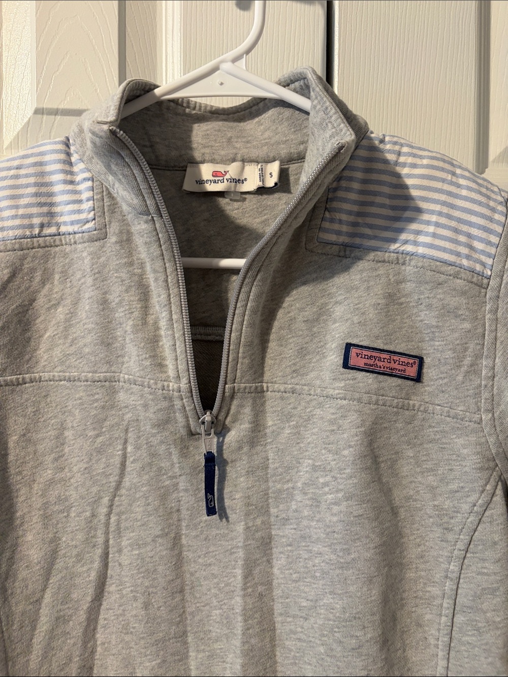 Vineyard Vines Light Gray Quarter-Zip with Blue Accents